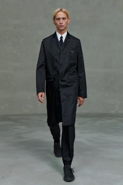 Look 15